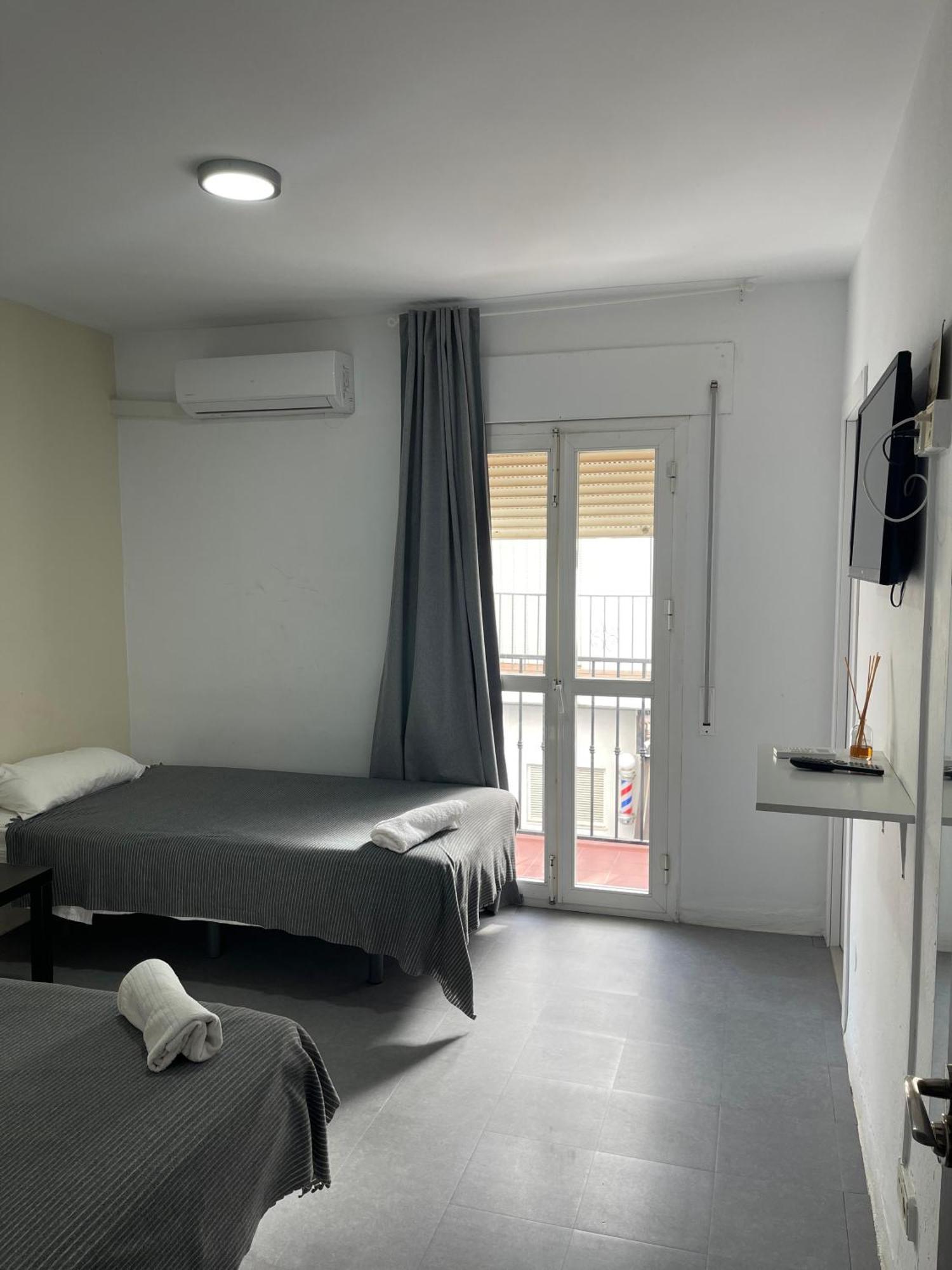 Hostal Santa Calma ماربيا المظهر الخارجي الصورة