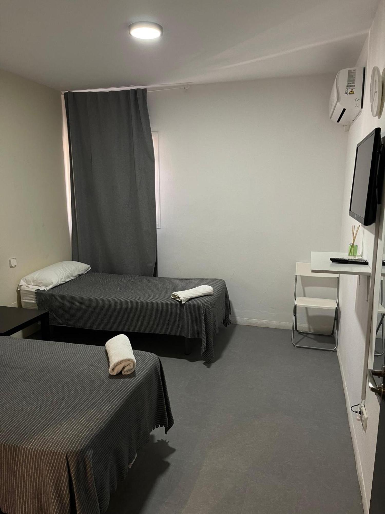 Hostal Santa Calma ماربيا المظهر الخارجي الصورة