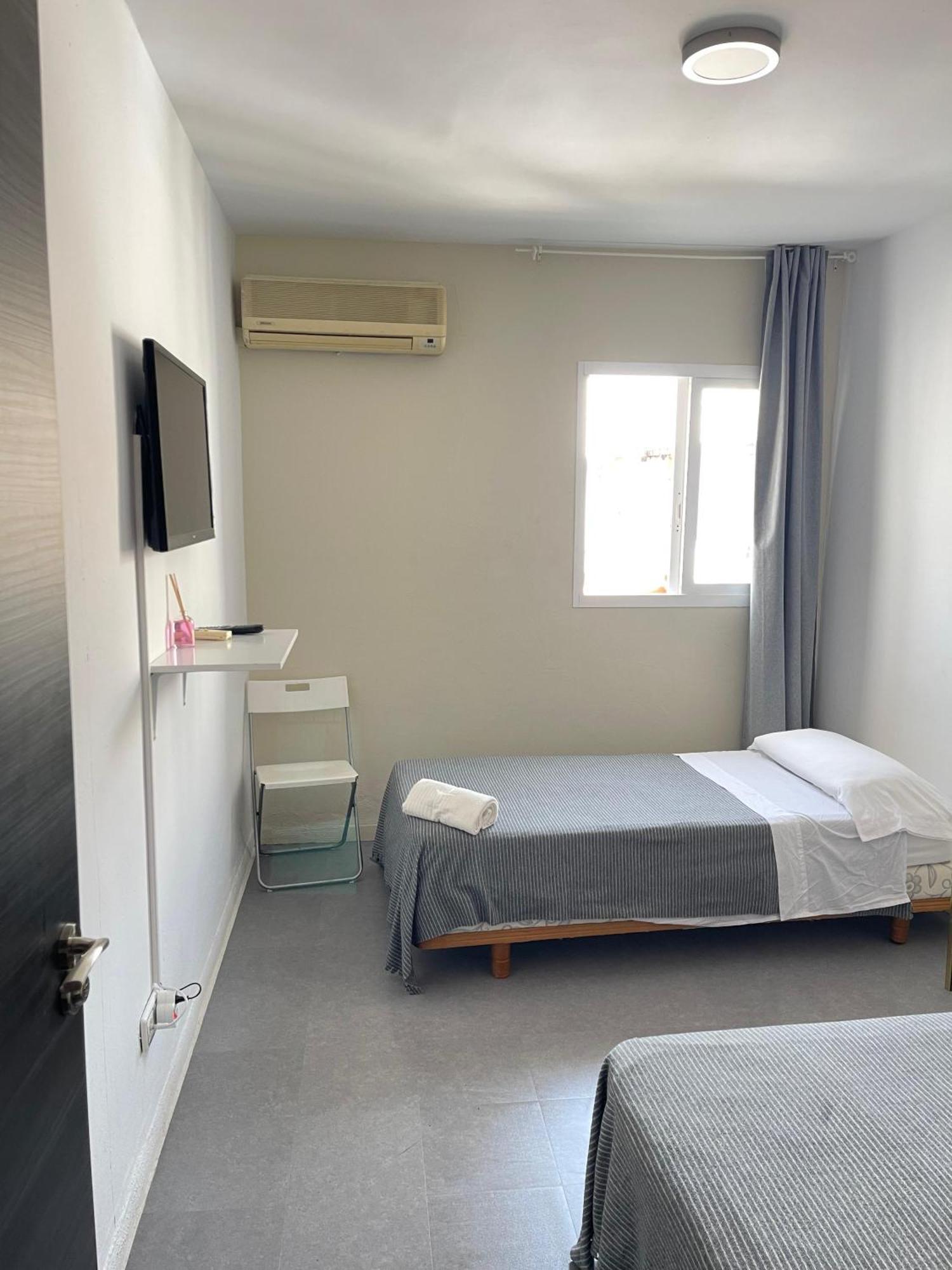 Hostal Santa Calma ماربيا المظهر الخارجي الصورة